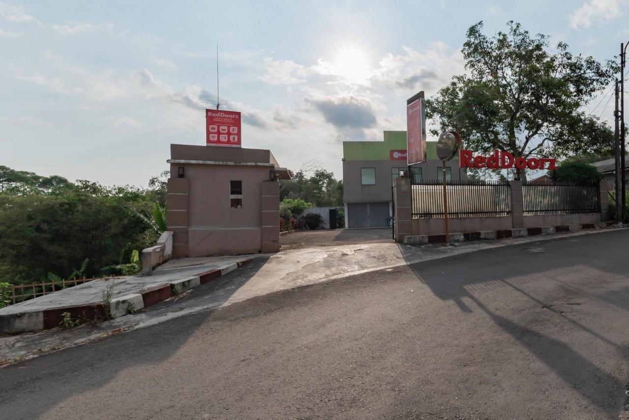 Reddoorz Syariah Near Rs Hermina Sukabumi Exteriér fotografie