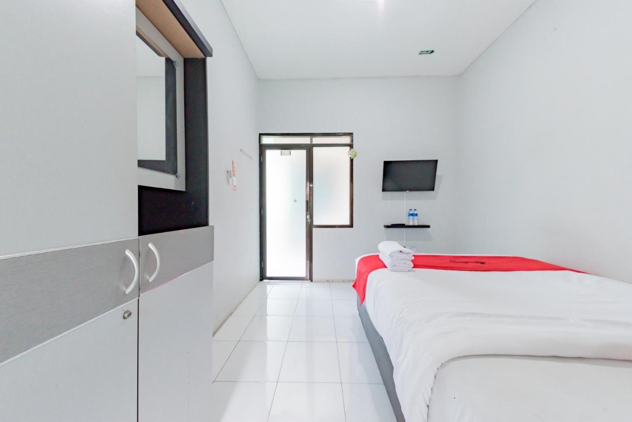 Reddoorz Syariah Near Rs Hermina Sukabumi Exteriér fotografie