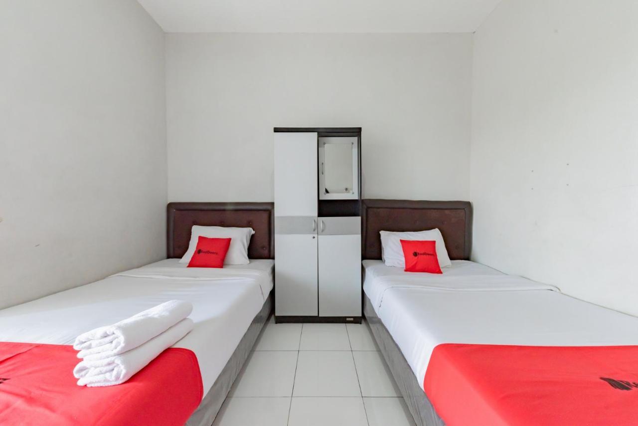 Reddoorz Syariah Near Rs Hermina Sukabumi Exteriér fotografie