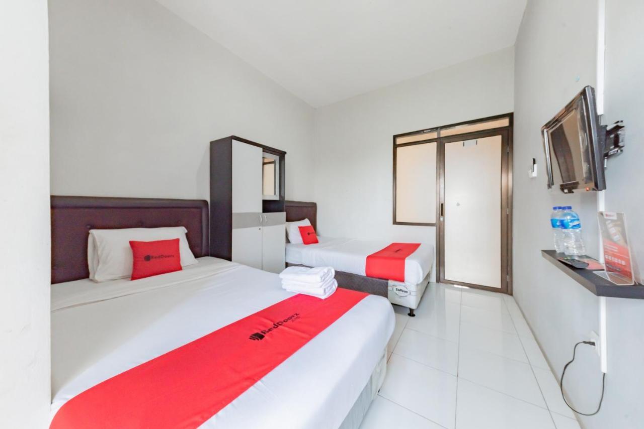 Reddoorz Syariah Near Rs Hermina Sukabumi Exteriér fotografie